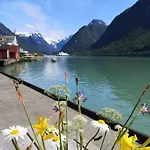 Ski- And Mountain Lodger Sogndal
