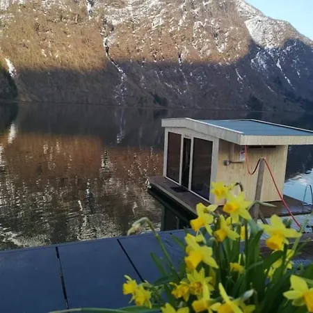 Деревянный коттедж Ski- And Mountain *