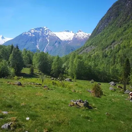 Деревянный коттедж Ski- And Mountain