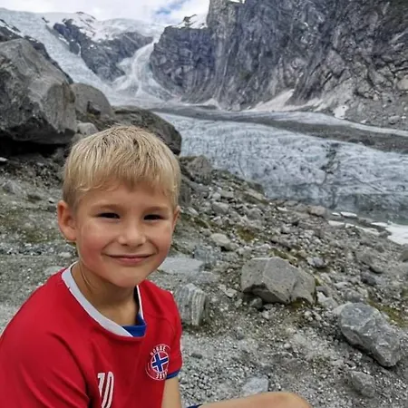 Ski- And Mountain * Sogndal