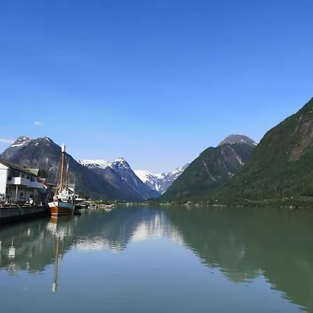 Ski- And Mountain Lodge *