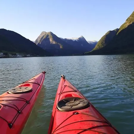 Lodge Ski- And Mountain *